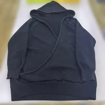 PABLO GRINCH 22AW 초기작 블랙 후드티