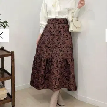 [ 새상품 택 포함 ] dazzlin 다즐린 자카드 스커트 브라운