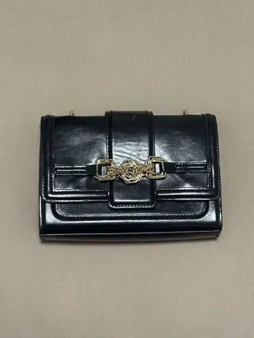 ZARA 버클 크로스 바디백 블랙 금 스트랩