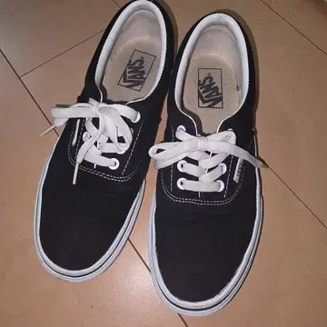 VANS 블랙 스니커즈