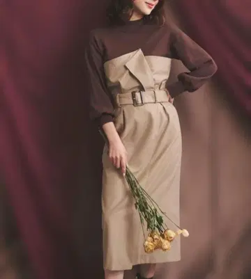 Noela 하이웨스트 타이트 도킹 원피스 베이지