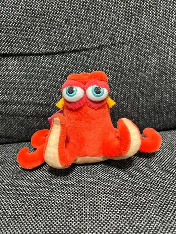 미사용 새상품 디즈니 니모 문어 행크 인형 배지 키링