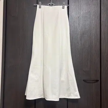 snidel/맨투맨 내로우 머메이드 스커트/화이트/사이즈 0/새상품