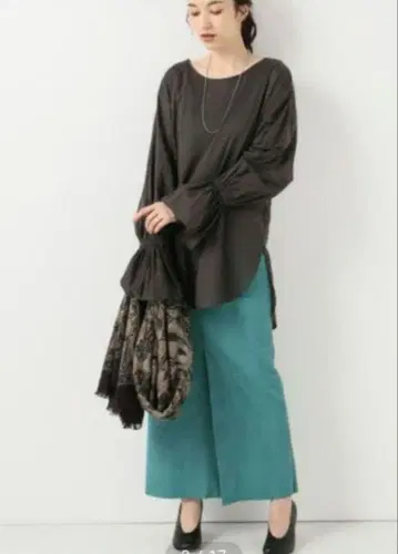 플라주 론프릴 블라우스