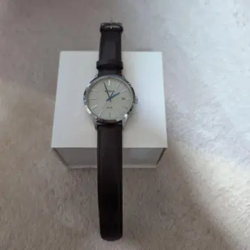 KiRIE SEIKO TiCTAC 콜라보 솔라 시계