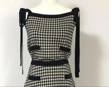 아디엠 ADEAM 슬리브리스 상의 XS