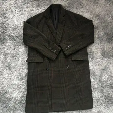 올리브 그린 체크 무늬 테일러드 자켓