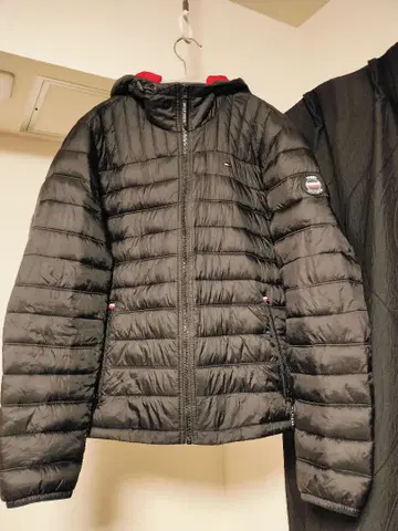 Tommy Hilfiger 다운 자켓 블랙 (L 상당)