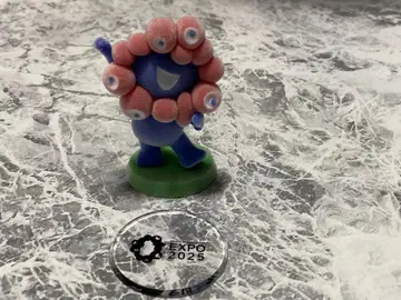 미야쿠미야쿠 플로키 피규어 갓츠 포즈