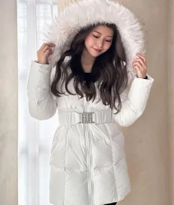 GYDA 제이다 다운 코트 2023