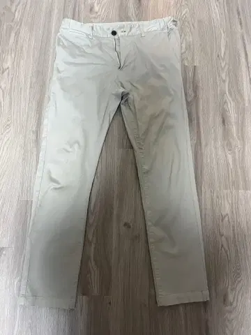 quadro. 베이지 슬림핏 치노 팬츠