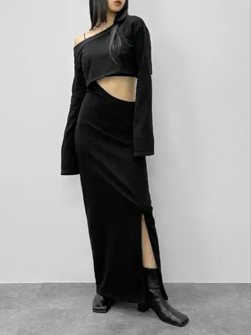 Deformed docking sweat one piece