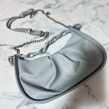 La caph (라 카프) 블루 스카이블루 미니 숄더백