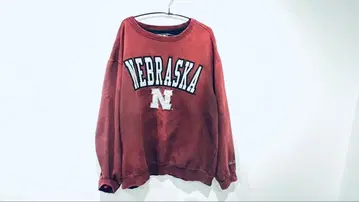 (레어)e5 NEBRASKA 맨투맨 L 사이즈 빨간색