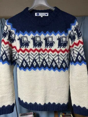 Industry of all nations 알파카 니트 S