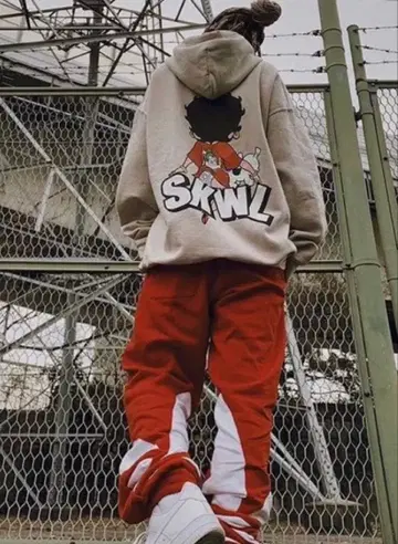 미사용 새상품 SKWL 베티 부프 후드티