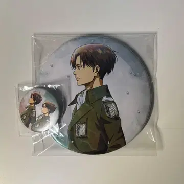 진격의 거인 겨울의 발걸음 캔뱃지 특전 리바이 엘렌