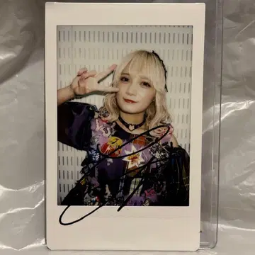 CANDY TUNE 미야노 시즈카 폴라로이드 사인 1