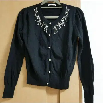 비즈 자수 블랙 캐시미어 혼방 가디건