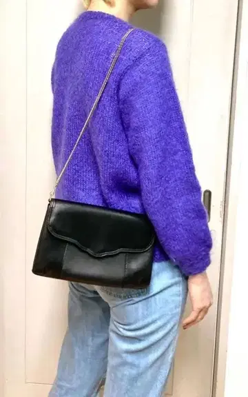 블랙 가죽 숄더백 골드 체인