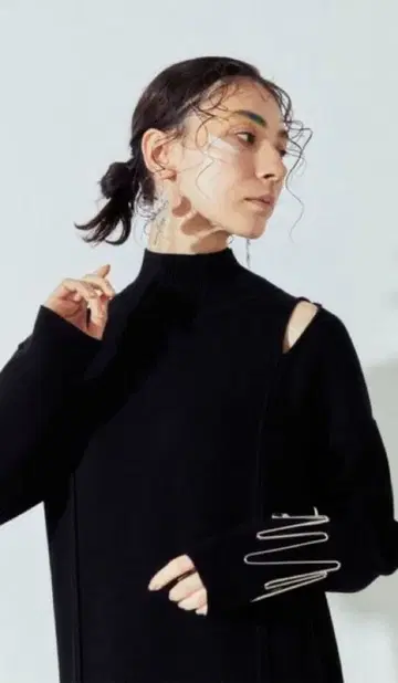 UN3D 앙리드 와인딩 뱅글