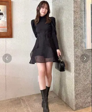 dazzlin 블랙 백리본 파워숄더 미니 코르셋 원피스