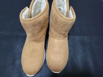 아놀드 파머 베이지 어그 부츠 지퍼 포함