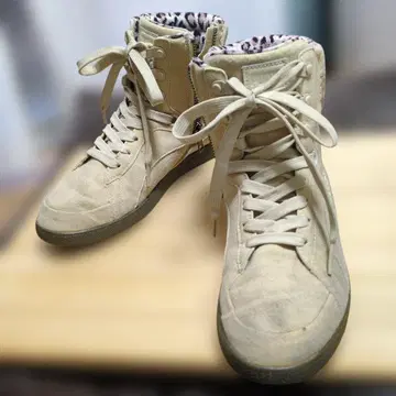 [ PUMA ] FIRST ROUND BOOTS 집업 23.5