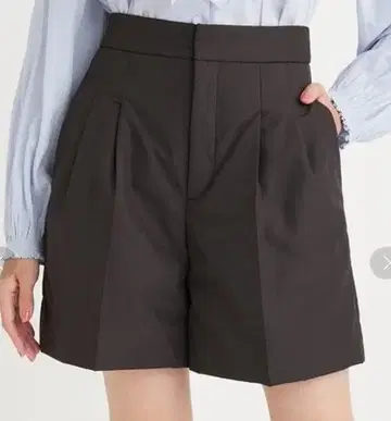 CELFORD 충전솜 패딩 턱 숏팬츠 택 포함 미사용 새상품 블랙