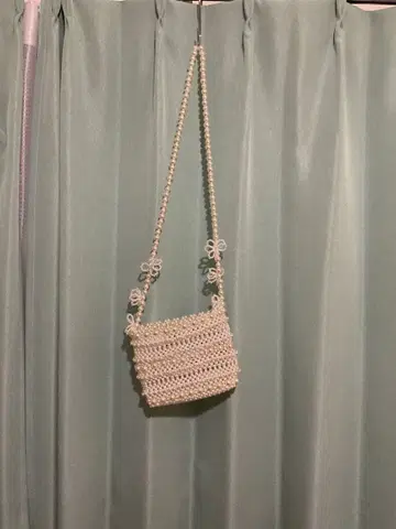 화이트 뜨개질 미니 숄더백