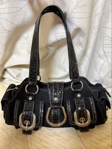 블랙 Y2K 버클 백