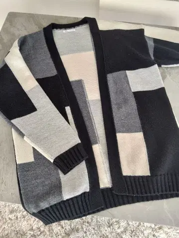 ZARA 패치워크 블록 디자인 니트 가디건 L
