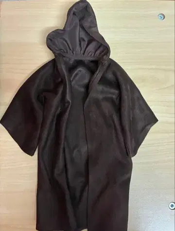 핫토이즈 아나킨 로브 1/6