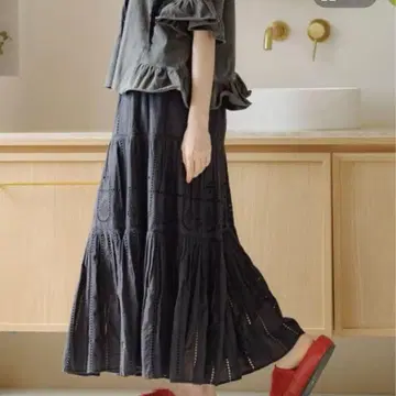 니코앤드 컷워크 레이스 스커트 Niko and -