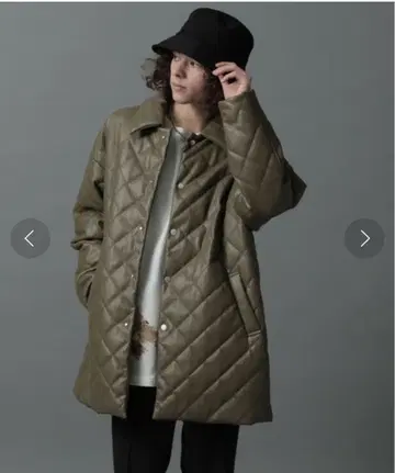 새상품급 HARE 합성 가죽 퀼팅 블루종 카키