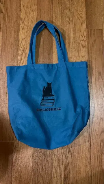 BIBLIOPHILIC 토트백