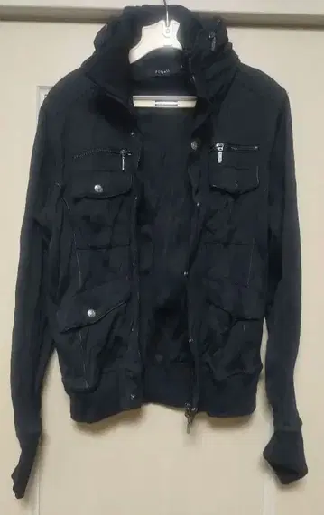 Roshell 밀리터리 후드 부착 하이넥 블랙 자켓