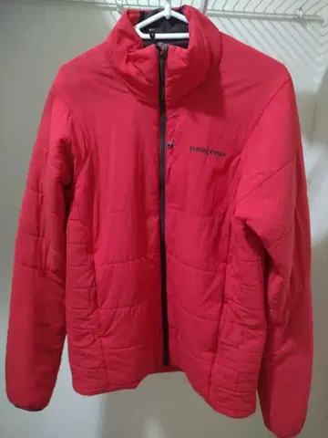 Patagonia 다운 자켓 빨간색