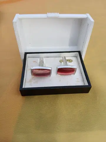 핑크 아이 커프 링크스 케이스 포함