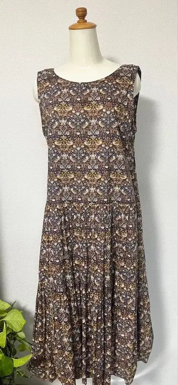 리버티 프린트 티어드 원피스 (스트로베리 시프) BR