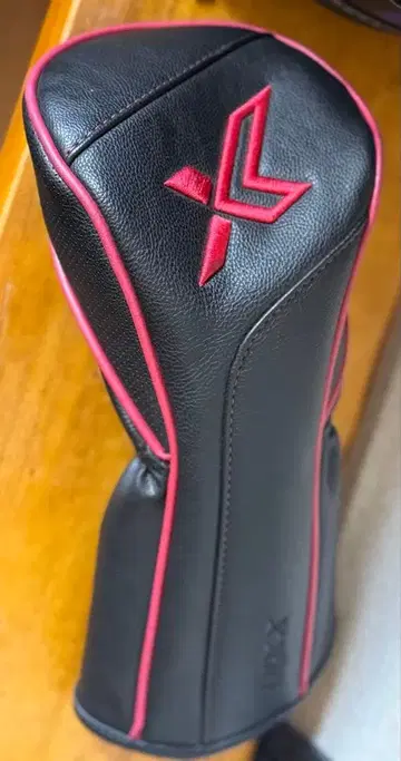 XXIO 드라이버용 골프헤드커버 블랙/빨간색