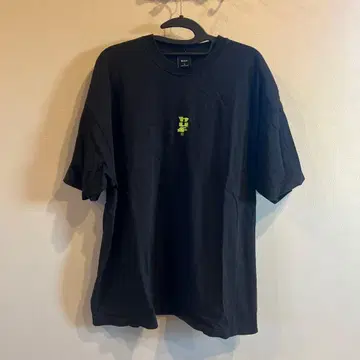 HUF 블랙 T셔츠 그린 로고