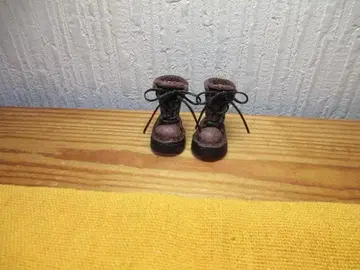 미디 브라이스 가죽 레이스업 부츠 오비츠11 가죽