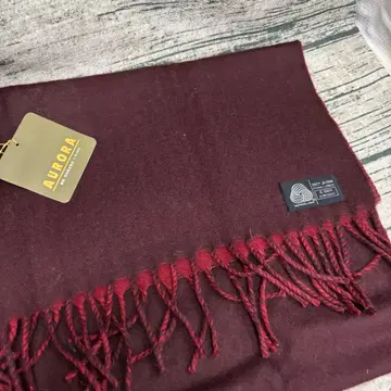 머플러 울 100% 빨간색 또는 빨간 계열 크림슨 컬러