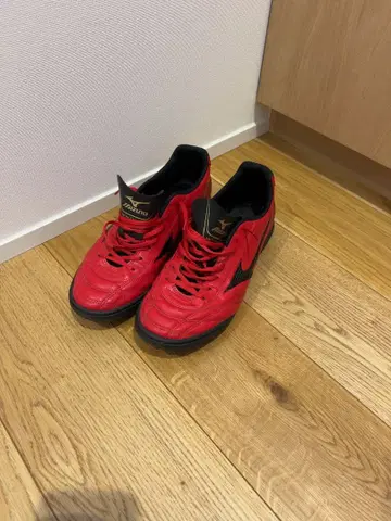 풋살화 미즈노 모나르시다 빨간색 28.0cm