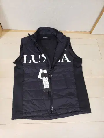 새상품 럭스 에이케이엠 플러스 아우터 패딩 자켓 골프웨어 베스트