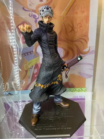 POP TRAFALGAR.LAW 트라팔가 로 피규어