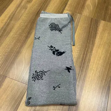 미나 페르호넨 레깅스 포레스트 퍼레이드