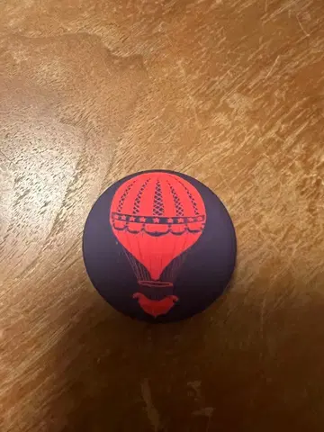 오사카 만박 프랑스 캔뱃지