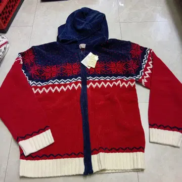 (134) PLEVO 울 100% 눈꽃송이 M 사이즈